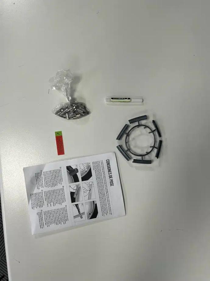 Kit complet d'accessoires de protection de jantes