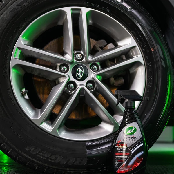 turtle-wax-tyre-shine-formula-detailing.fr.webp